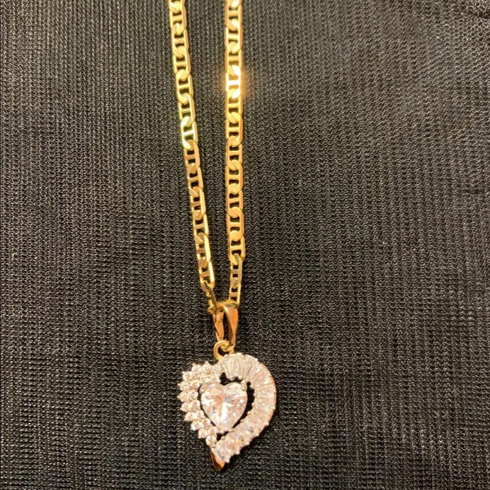 Necklaces - Picture 4 of 6